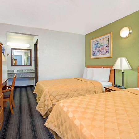 Travelodge Sacramento/Rancho Cordova Esterno foto